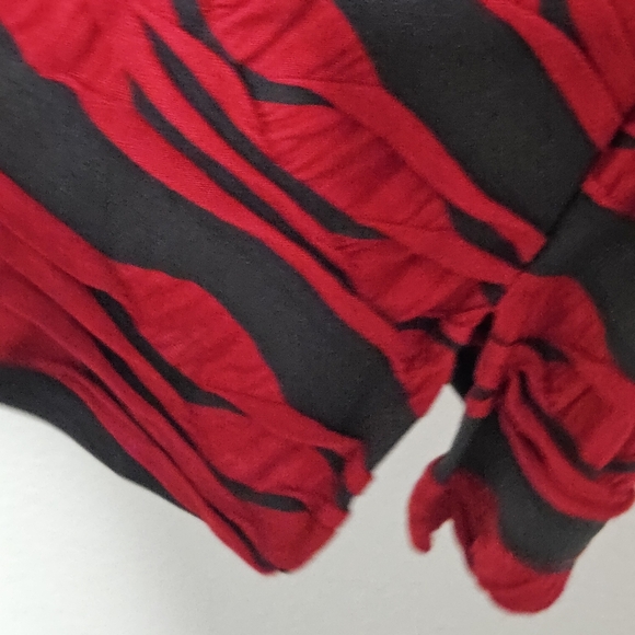 Yushi art to wear top size small - Picture 10 of 12